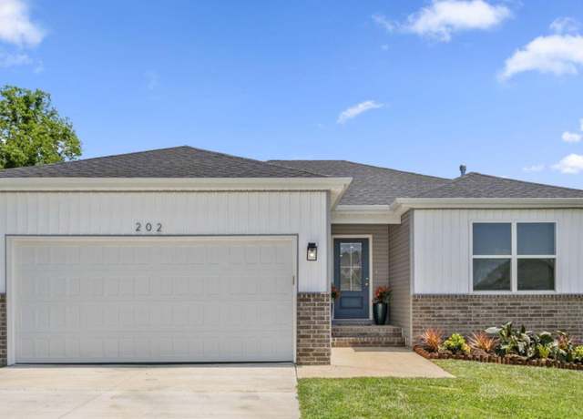 Property at 202 N Cheyenne Valley Rd, Nixa, MO 65714, 4 beds, 3 baths