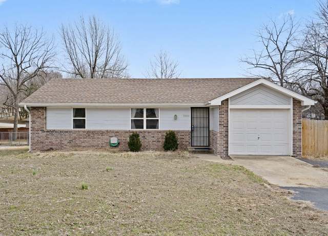 Property at 5800 S Lilac Ln, Battlefield, MO 65619, 3 beds, 1.5 baths