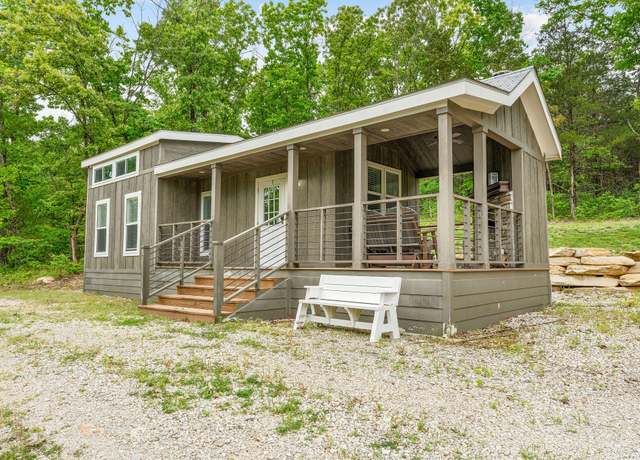 Property at 700 El Monte Rd, Branson, MO 65616, 2 beds, 1 bath