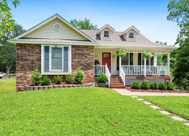 Property at 4436 S Kimbrough Ave, Springfield, MO 65810, 3 beds, 2.5 baths