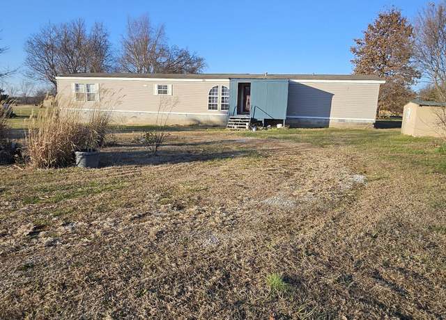Property at 311 Fields Dr, Conway, MO 65632, 3 beds, 2 baths