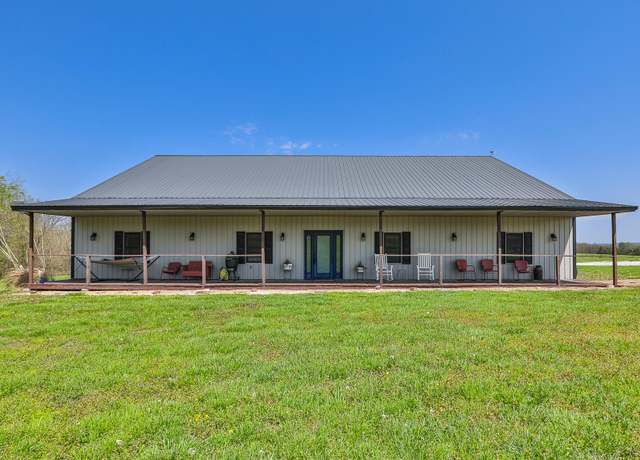 Property at 1181 E 410th Rd, Bolivar, MO 65613, 5 beds, 3 baths