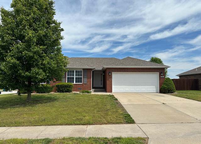 Property at 4543 W Bull Run Battle St, Battlefield, MO 65619, 3 beds, 2 baths