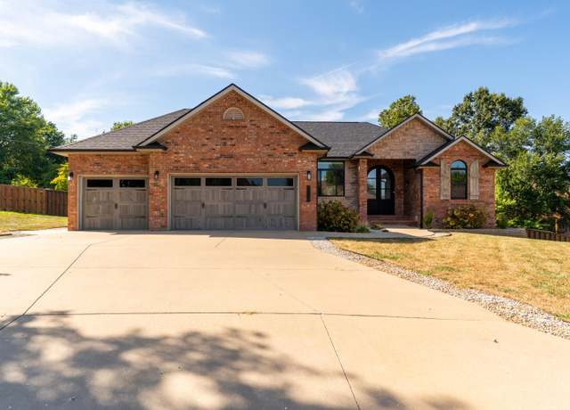 Property at 5135 S Deborah Ct, Springfield, MO 65810, 6 beds, 3 baths