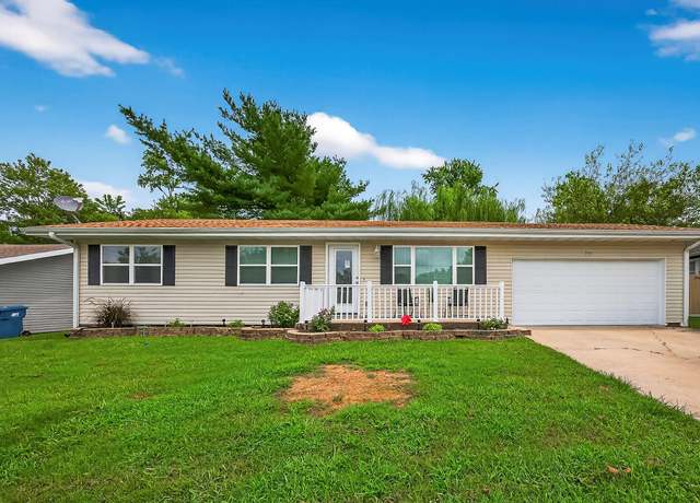 Property at 306 Rice St, Nixa, MO 65714, 3 beds, 2 baths