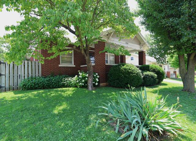 Property at 2214 N National Ave, Springfield, MO 65803, 2 beds, 1.5 baths