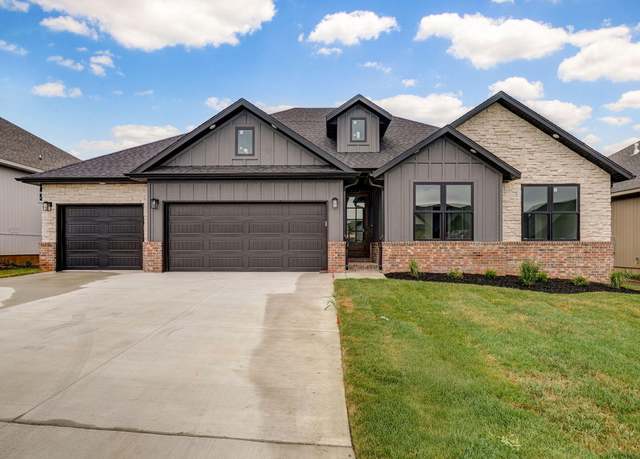 Property at 3005 W Teton Dr, Springfield, MO 65810, 3 beds, 2 baths