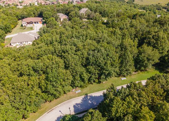 Property at 232 Woodhaven Cir, Hollister, MO 65672