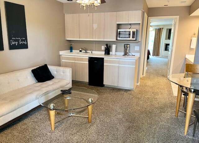 Property at 530 Spring Creek Ct #7, Branson, MO 65616, 1 bed, 1 bath
