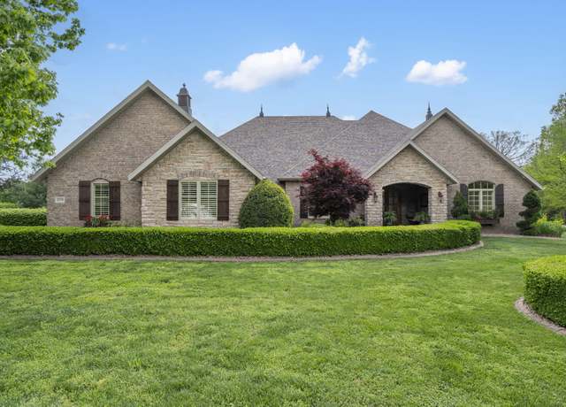 Property at 4310 Buttonwood Dr, Nixa, MO 65714, 4 beds, 2.5 baths