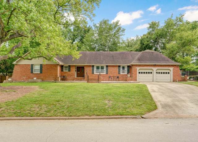 Property at 2142 E Shady Glen Dr, Springfield, MO 65804, 4 beds, 2 baths