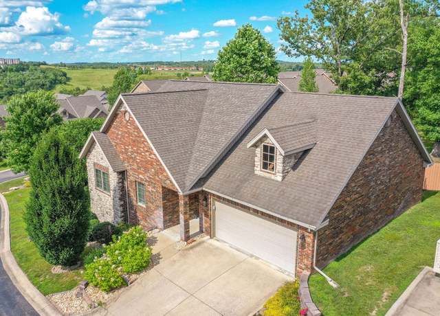 Property at 290 Stillwood Dr, Branson, MO 65616, 4 beds, 3 baths