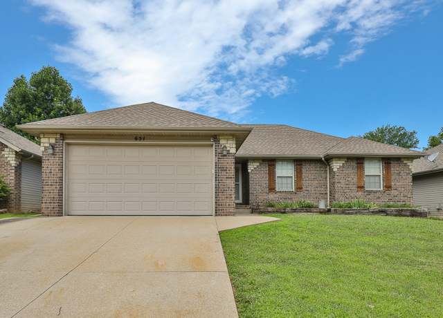 Property at 651 S Canton Ave, Springfield, MO 65802, 3 beds, 2 baths
