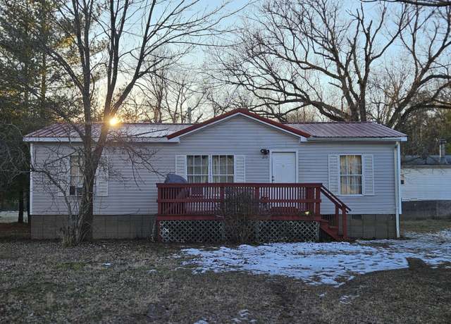 Property at 210 Independence Dr, Branson, MO 65616, 3 beds, 2 baths