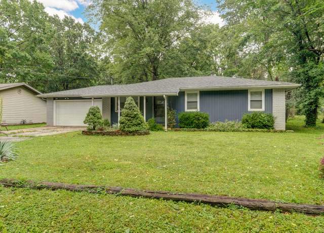 Property at 1262 S Brite Ave, Springfield, MO 65807, 3 beds, 1.5 baths