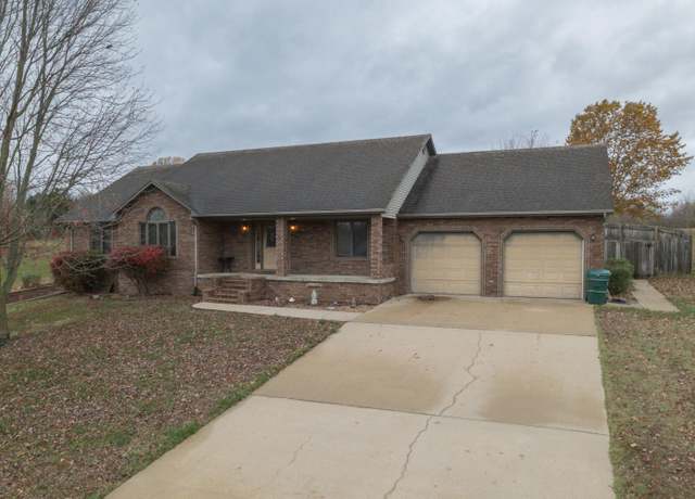 Property at 9 Apple Blossom Ln, Monett, MO 65708, 4 beds, 3.5 baths