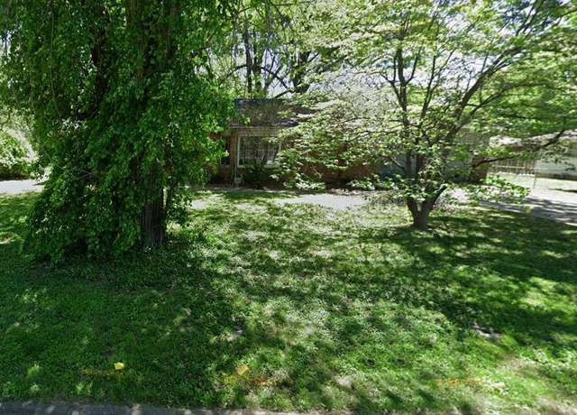 Property at 2204 E Bancroft St, Springfield, MO 65804