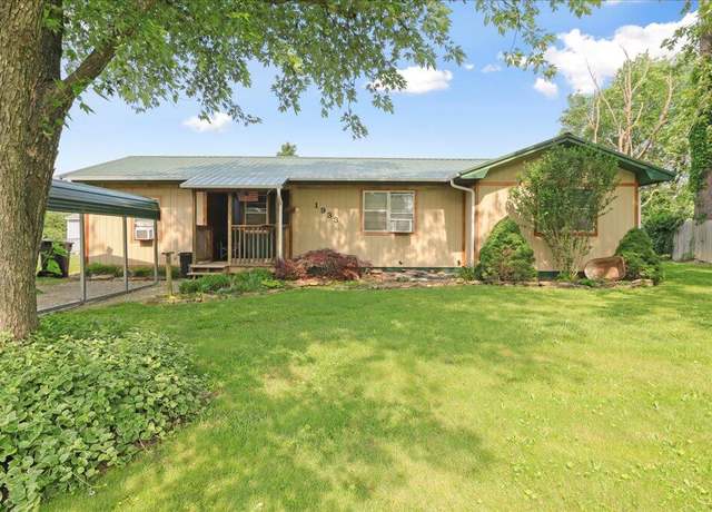 Property at 1933 Lynn Dr, West Plains, MO 65775, 3 beds, 2.5 baths