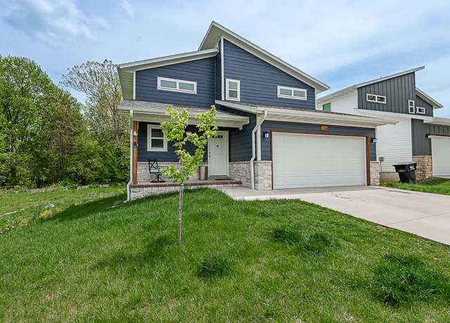 Property at 2644 N Prospect Ave, Springfield, MO 65803, 3 beds, 2.5 baths