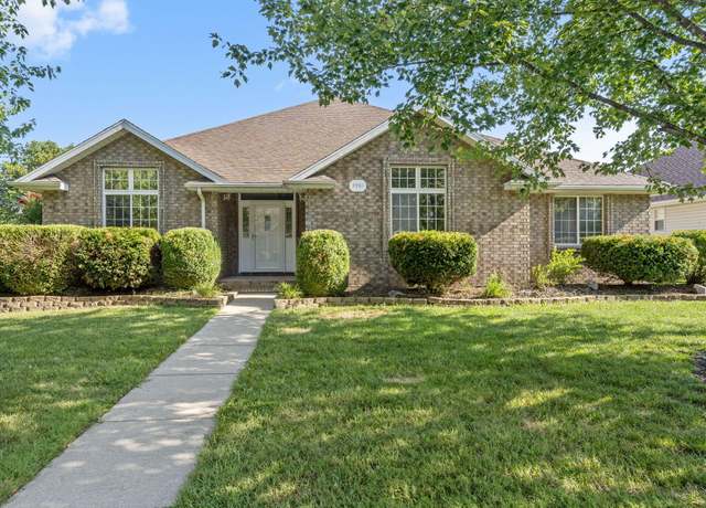 Property at 3981 W Greenwood St, Springfield, MO 65807, 4 beds, 2 baths