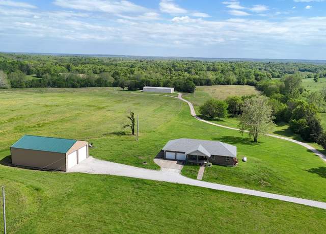 Property at 5376 S 140th Rd, Morrisville, MO 65710, 4 beds, 3 baths