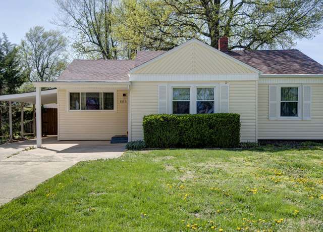Property at 1515 S Pickwick Ave, Springfield, MO 65804, 2 beds, 1 bath