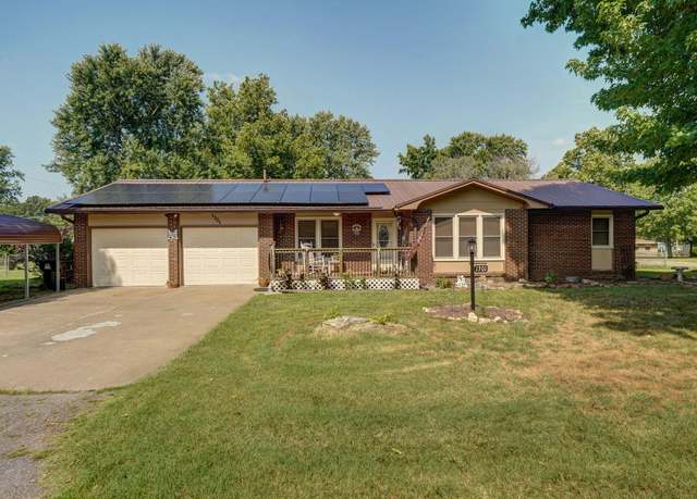 Property at 1301 S Tyler Ave, Aurora, MO 65605, 3 beds, 2 baths
