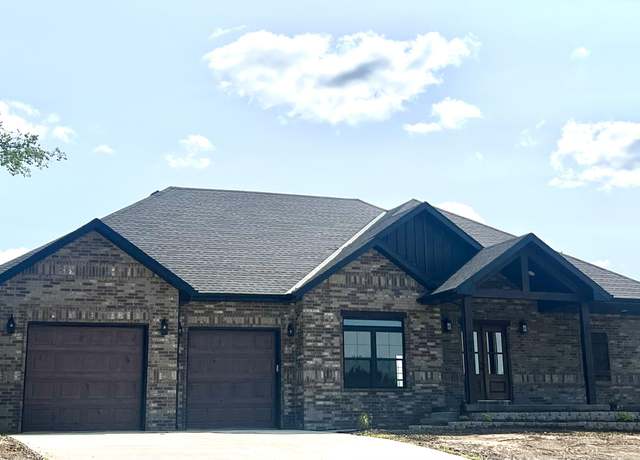 Property at 1691 S Charles Pl, Bolivar, MO 65613, 3 beds, 2 baths