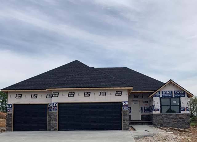 Property at 3056 E Heritage St, Republic, MO 65738, 3 beds, 2 baths