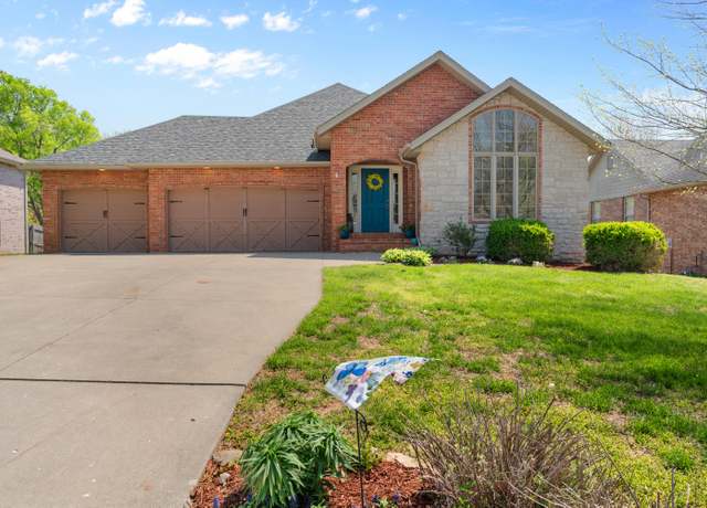 Property at 5130 S Burrows Ave, Springfield, MO 65810, 4 beds, 2.5 baths