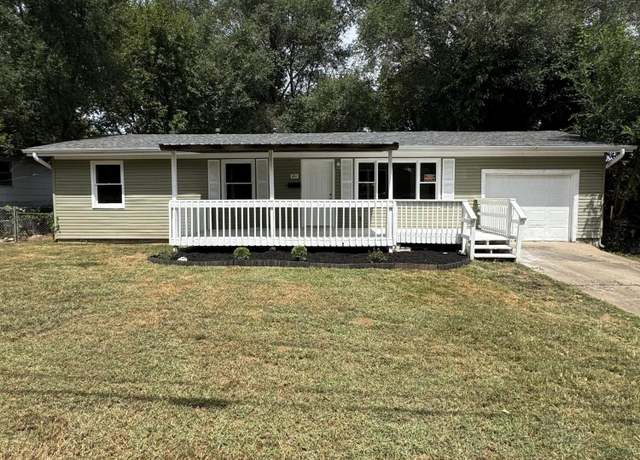 Property at 3211 W Walnut St, Springfield, MO 65802, 4 beds, 1 bath