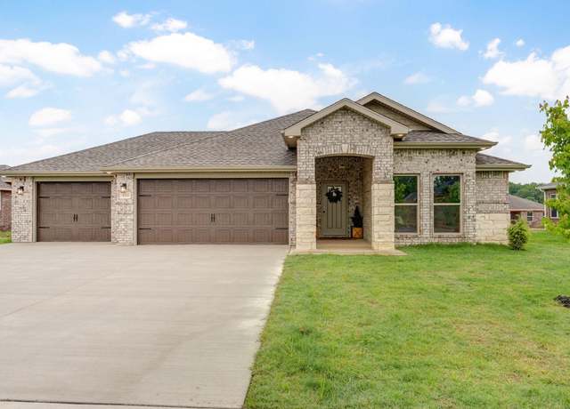 Property at 5211 S Morgan Ave, Battlefield, MO 65619, 3 beds, 2 baths