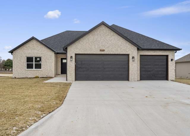 Property at 5231 Logan Dr, Battlefield, MO 65619, 3 beds, 2 baths