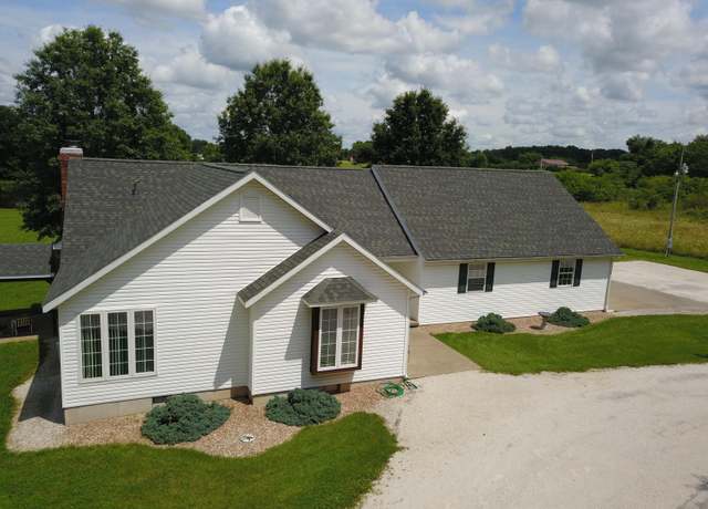 Property at 14795 S 1825 Rd, Stockton, MO 65785, 3 beds, 2.5 baths