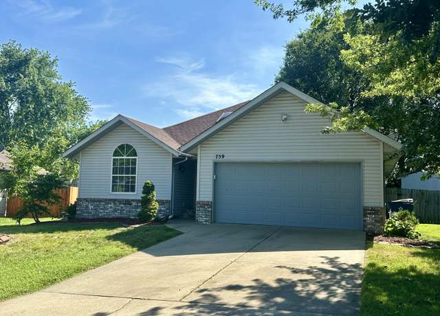 Property at 759 S Troy Ave, Springfield, MO 65802, 3 beds, 2 baths