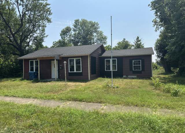 Property at 912 Central St, Joplin, MO 64801, 3 beds, 1 bath