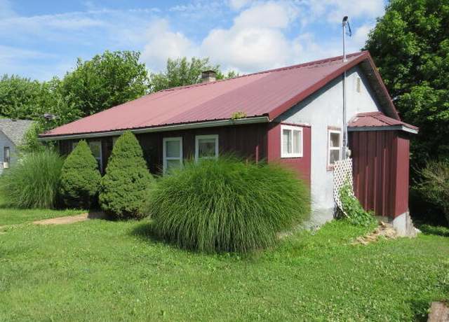 Property at 231 E Marshfield St, Hartville, MO 65667, 2 beds, 1 bath