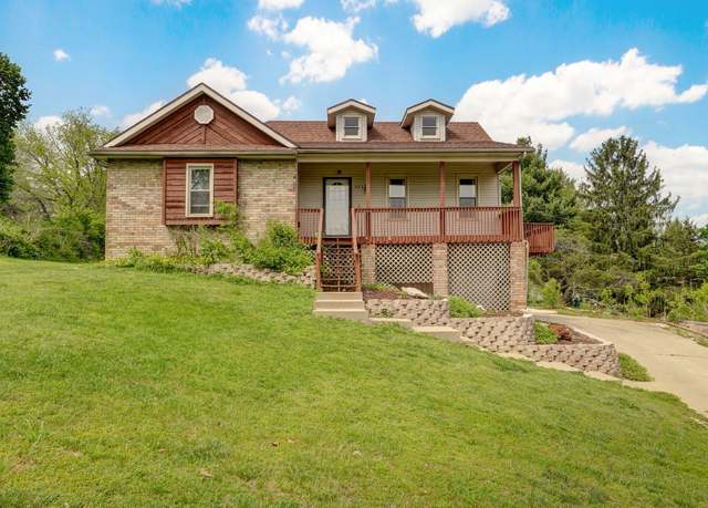 Property at 523 E Camino St, Springfield, MO 65810, 3 beds, 3 baths