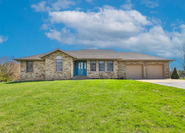 Property at 1896 Old Prospect Rd, Ozark, MO 65721, 5 beds, 3 baths