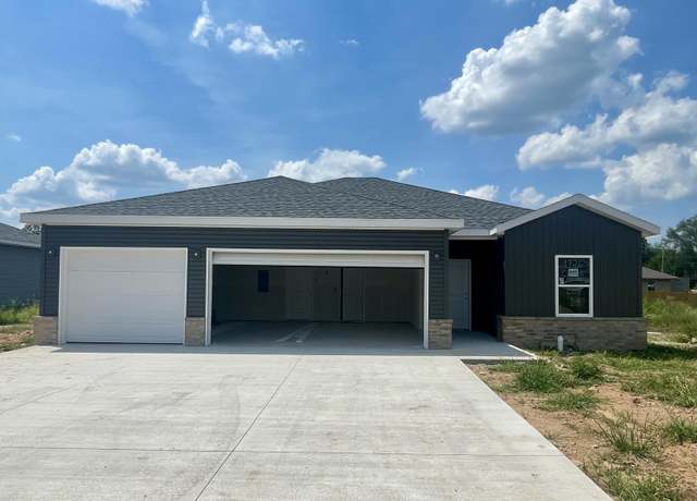 Property at 1726 Cash Dr, Mt Vernon, MO 65712, 3 beds, 2 baths