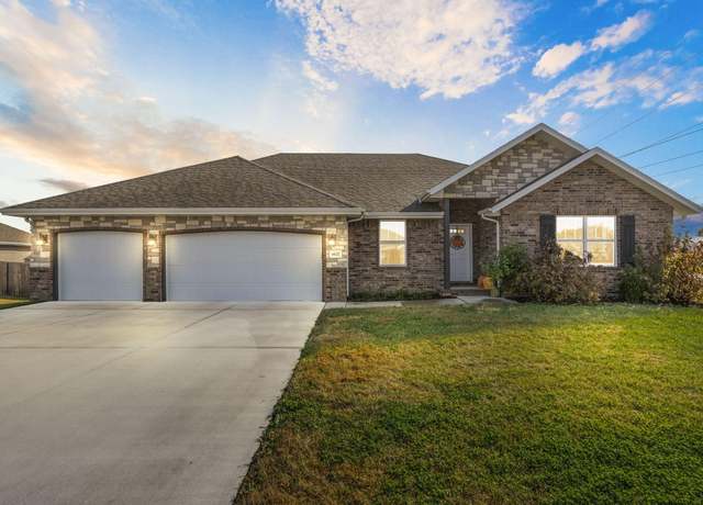 Property at 6122 S Iris Ln, Battlefield, MO 65619, 4 beds, 2 baths