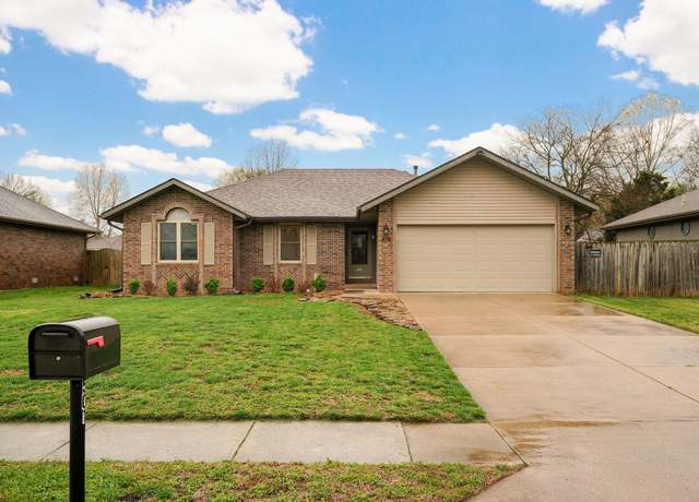 Property at 501 S Suburban Ave, Springfield, MO 65802, 3 beds, 2 baths