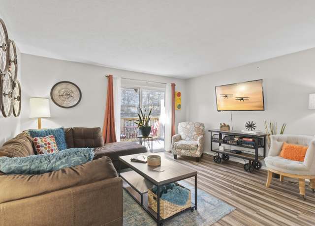 Property at 2906 Vineyards Pkwy #3, Branson, MO 65616, 3 beds, 2 baths