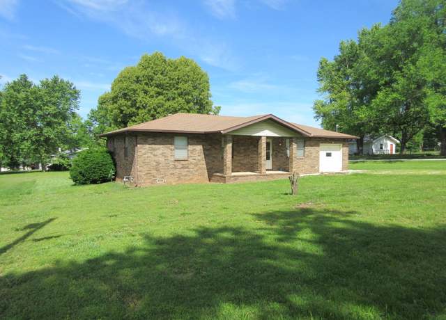 Property at 301 S Walnut St, Walnut Grove, MO 65770, 3 beds, 2 baths