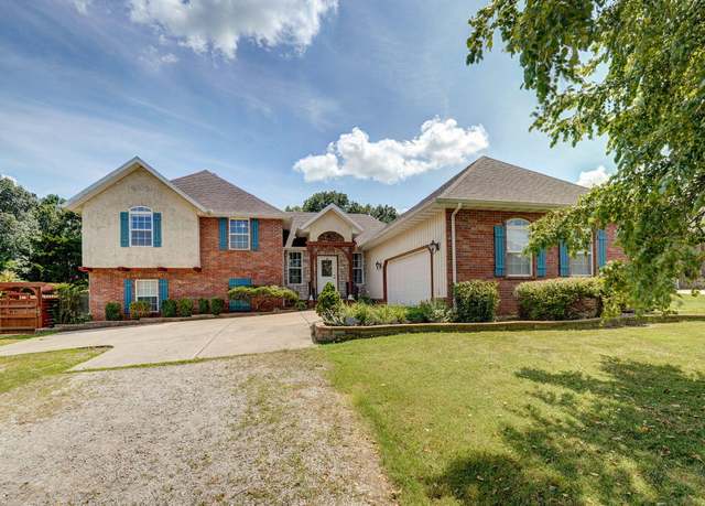 Property at 823 Mcvey St, Mt Vernon, MO 65712, 4 beds, 3 baths