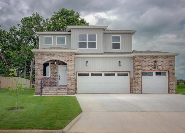 Property at 102 E Acacia Cir, Clever, MO 65631, 5 beds, 2.5 baths