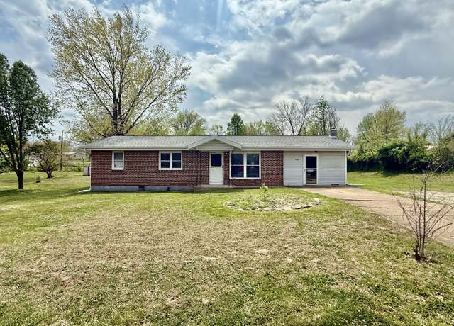 Property at 1224 Dewey St, Houston, MO 65483, 3 beds, 1.5 baths