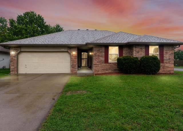 Property at 1106 N Hutchinson Ave, Springfield, MO 65803, 3 beds, 2 baths