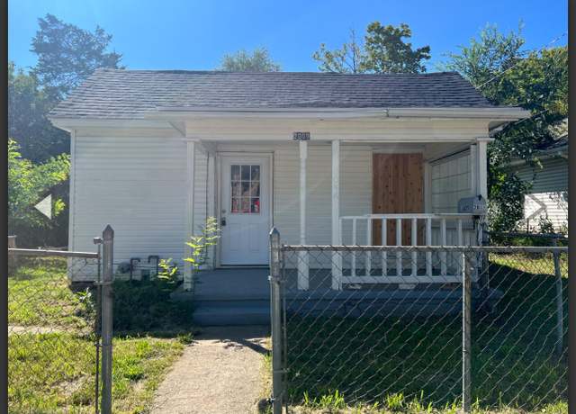 Property at 2009 N Park Ave, Springfield, MO 65803, 2 beds, 1 bath