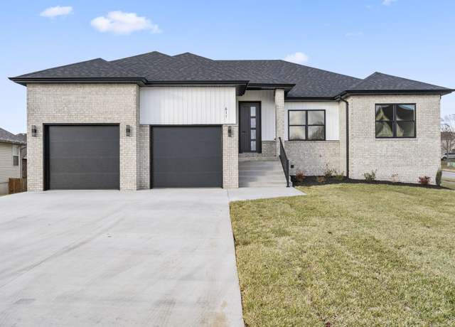 Property at 611 W Bridgewood Ct, Springfield, MO 65803, 6 beds, 4 baths
